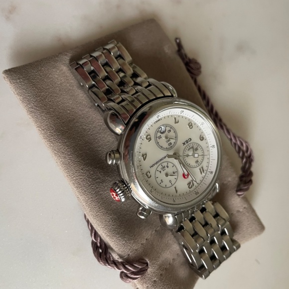 Watch - Picture 2 of 4